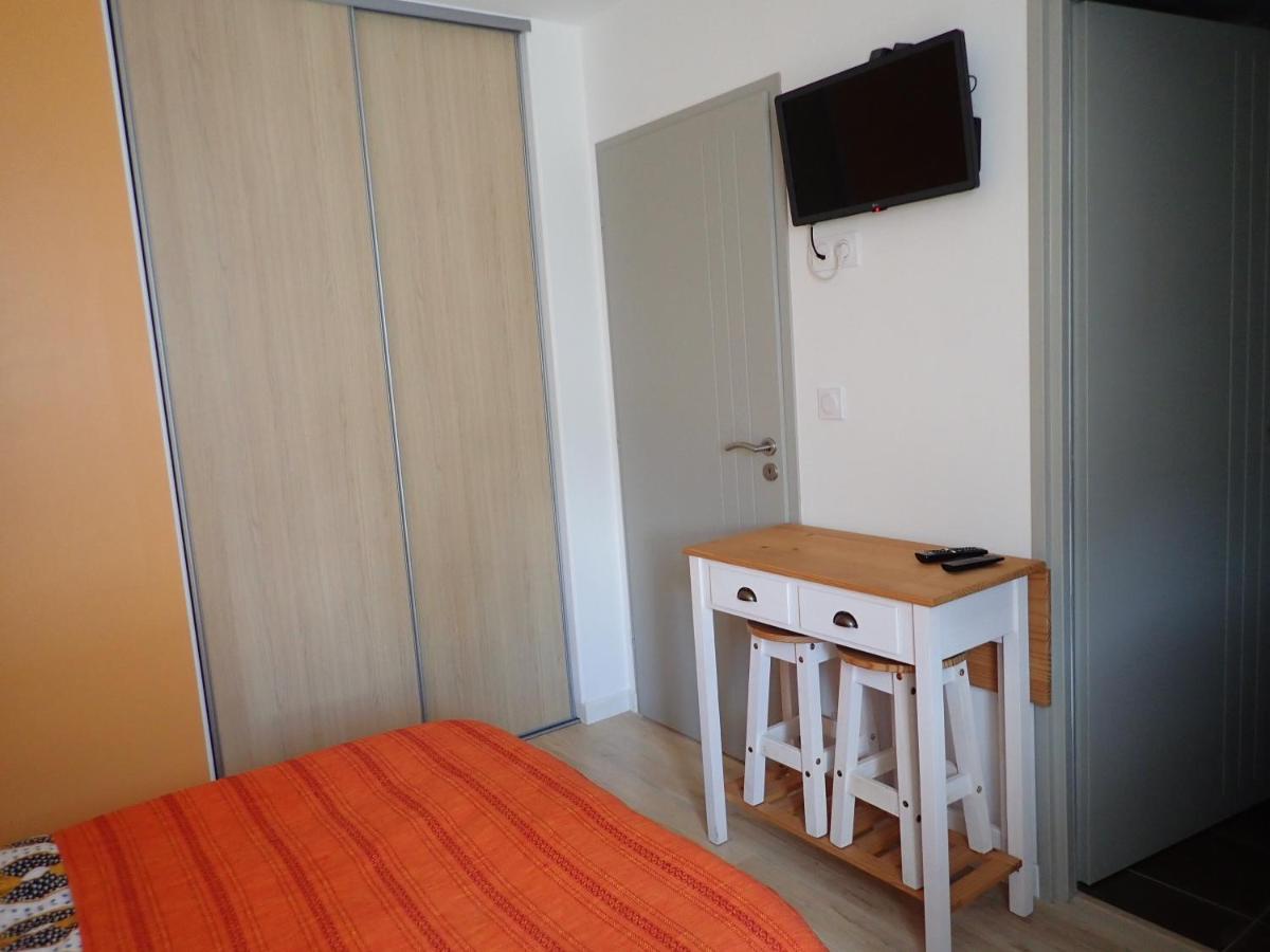 Proche Gr34 , Studio "Estrella" , Petit Cocon Accueillant Hillion Екстериор снимка